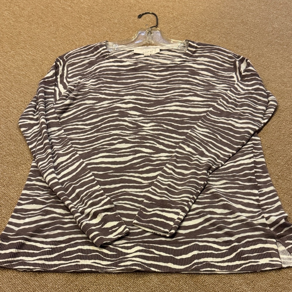 LOFT Zebra Pattern Sweater Tee in Dark Taupe and White